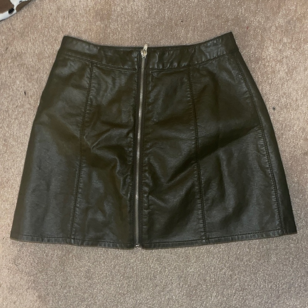 A army green front zip-up Forever 21 Small skirt